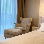 Apartament No 4 In Hevenia