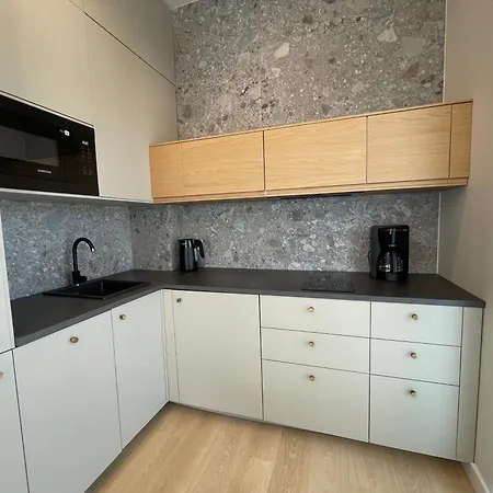 No 4 In Hevenia Apartament